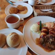 ハンバーグのセット