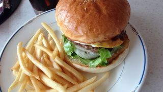 美味なハンバーガーが食べれる！！