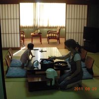 和室２間。広いです