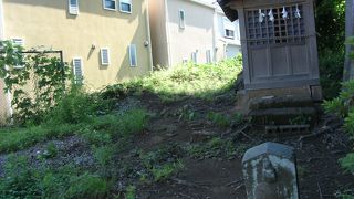 こういう神社あり・・家を守る