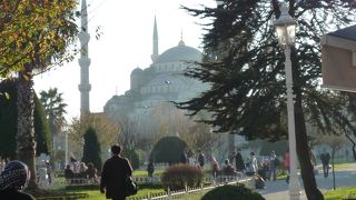 イズニックタイルが美しい