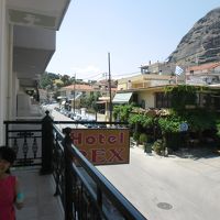 目の前が奇岩です♪