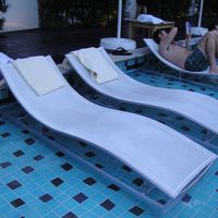 日かげになる時間帯に行けば日焼けせずに済みますよ。