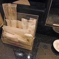 環境と称してシャンプーなど共用．悪い