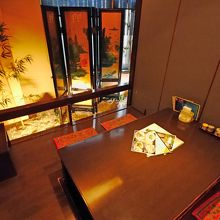 個室に通された