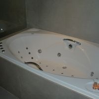 スイートにはジェットバス付きです。