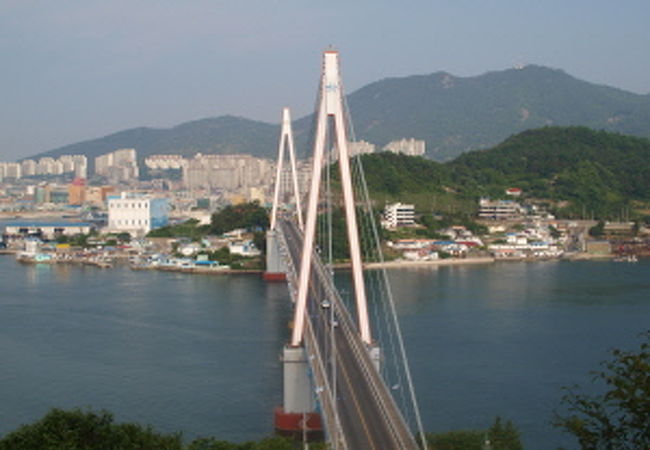 突山大橋