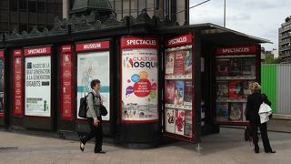 モンパルナスの方にいきました。