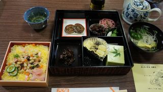 精進料理の「あじさい弁当」というのが名物