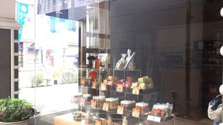 本町同心小路の入口にあるショップ