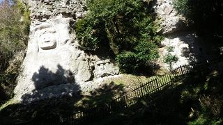 鬼が作ったとゆう急な石階段を上ります♪