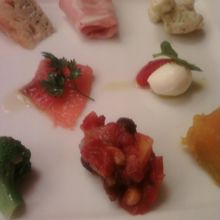 鮮やかな前菜です。