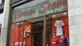 サッカーユニフォームが豊富なお店でした