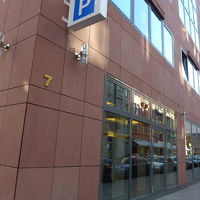 新しい建物のホテルです