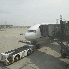 羽田空港、ＡＮＡ便に搭乗