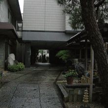 現在は鉄筋造り