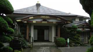 日蓮宗のお寺さんです