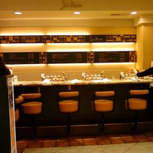 カウンター席があります。