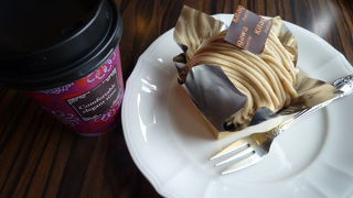 住宅地の中にあるカフェ