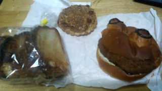 本吉原駅近くの個性的なパンが多いパン屋さん