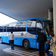 SITAのバスターミナルは駅の西北側にあります。