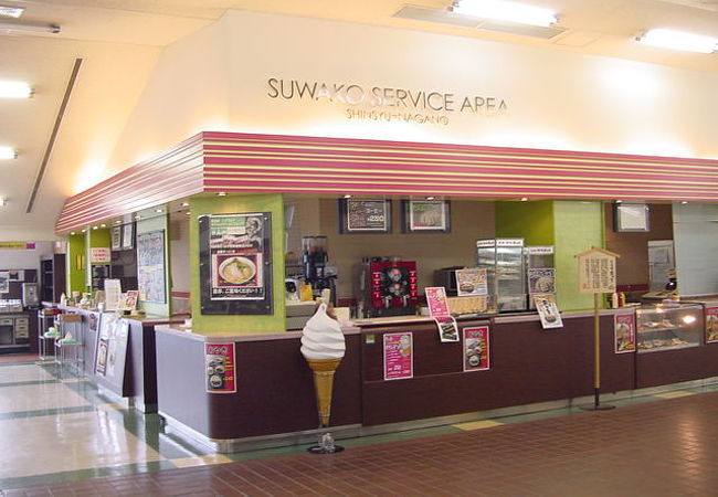 諏訪湖を見ながら食事