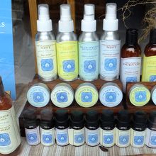 オリジナル製品を扱っています。