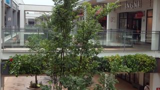 コストコが隣接