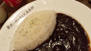 黒いハヤシライスが有名