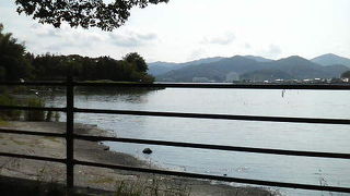 都筑駅から歩いて行ける静かな湖畔