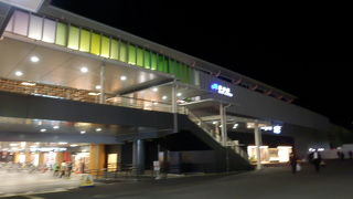 近鉄奈良駅よりも新しい駅舎