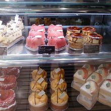 すぐれたケーキたち。