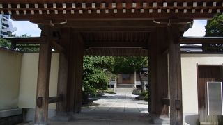 東神奈川駅から近いです