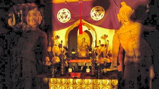 県宝文殊堂と並んでいます