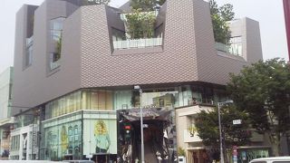 ファッションテーマパーク？がここ「東急プラザ 表参道原宿」