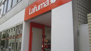 フランスの歴史のある総合アウトドアスポーツブランドのお店