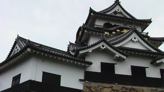 国宝彦根城：世界遺産候補です