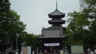 歴史と風格を感じさせるお寺です