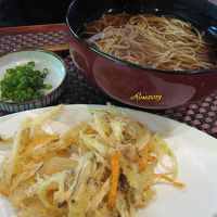 地粉のかきあげそば\950