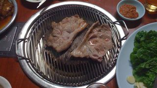 孔徳の大衆的焼肉屋