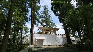 新しくなりつつある伊勢神宮