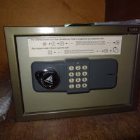 金庫はあるけどクーラー無し、