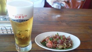 ”アヒポキ”で生ビールは最高「ハワイアンテーブル ラニラニ(Hawaiian Table LANI LANI) (羽田空港第２ビル）」