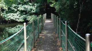 公園の先に展望台があります。