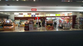 空港での買い物はここ