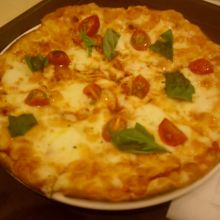 宅配ピザの味。