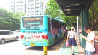 バスは安くて便利な移動手段