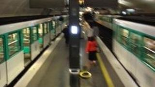 スリに気を付けましょう