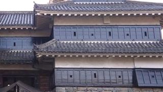 天守の北に位置するのに乾と呼ばれるのは、北は叛く、敗れるなどの意があり、忌み嫌われたからである