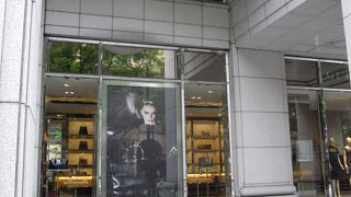 青山でぜひのぞいておきたいお店のひとつ。GUCCI！